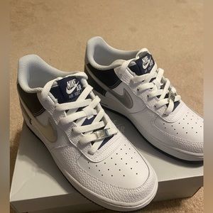 AF 1 big kids size 6.5Y